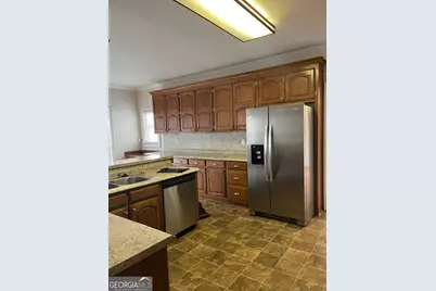 7435 Waters Edge Drive, Stone Mountain, GA 30087 - Photo 9