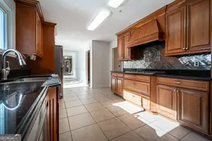 3926 Clubland Dr, Marietta, GA 30068 - Photo 15