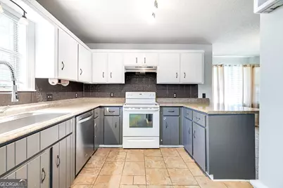 388 Meloney Drive, Hinesville, GA 31313 - Photo 11