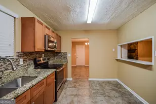 1912 Singer Way, Lithonia, GA 30058 - Photo 5