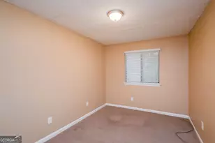 1912 Singer Way, Lithonia, GA 30058 - Photo 13