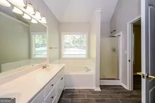 1017 Crown River Pkwy, McDonough, GA 30252 - Photo 9