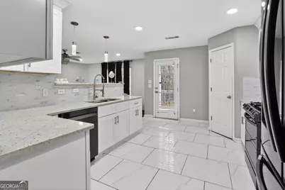 510 Platoro Court SW, Atlanta, GA 30331 - Photo 5