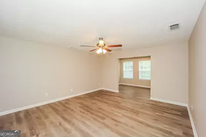 8227 Milam Loop, Fairburn, GA 30213 - Photo 9