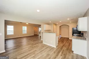 8227 Milam Loop, Fairburn, GA 30213 - Photo 5