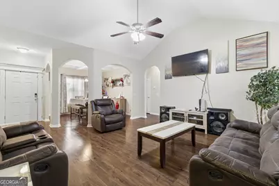 351 Owens Street NE, Ludowici, GA 31316 - Photo 9