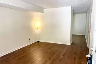 135 Meadowbrook Ct, Fayetteville, GA 30215 - Photo 3