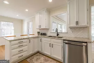 905 Tanglewood Trail, Woodstock, GA 30189 - Photo 17