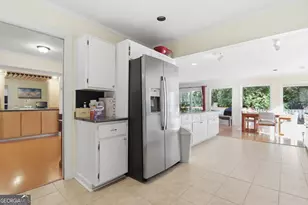 2 Landon Ln, Savannah, GA 31410 - Photo 17