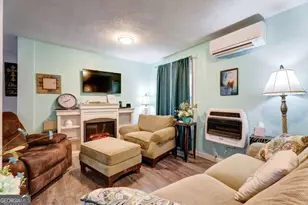 28 Weaver St, McCaysville, GA 30555 - Photo 9