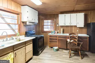 1609 Hall St, Waycross, GA 31503 - Photo 13