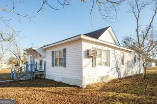 1609 Hall St, Waycross, GA 31503 - Photo 3