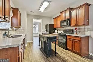 77 Lakeshore Pkwy, Newnan, GA 30263 - Photo 15