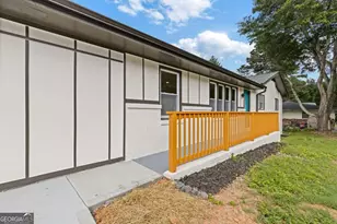 237 Sandra Dr NW, Lilburn, GA 30047 - Photo 5