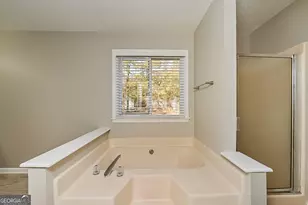 310 Lakefront Dr, McDonough, GA 30253 - Photo 9