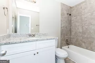 8285 Bridgewater Pl, Riverdale, GA 30296 - Photo 9