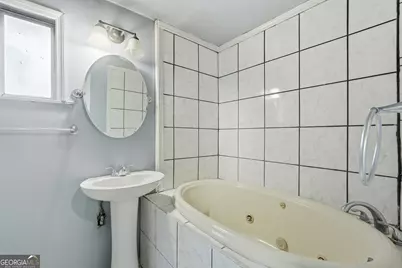 8 Regent Drive, Savannah, GA 31406 - Photo 19