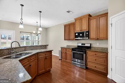 140 Cedar Ridge Drive, Lagrange, GA 30241 - Photo 13