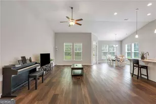 128 Clearwater Dr, Brunswick, GA 31523 - Photo 3