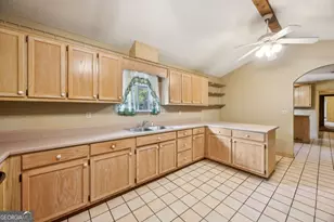 208 E Hall St, Saint Marys, GA 31558 - Photo 15