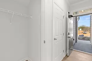 122 Hughes Pl Dr, Dawsonville, GA 30534 - Photo 3