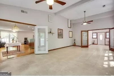 3990 Admiral Drive, Atlanta, GA 30341 - Photo 15