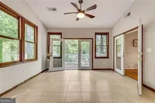 3990 Admiral Dr, Atlanta, GA 30341 - Photo 13