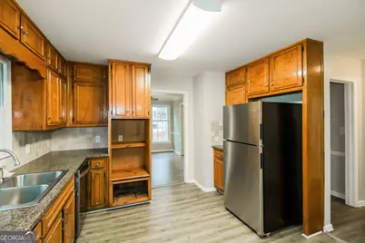 1672 Briarbend Court, Stone Mountain, GA 30088 - Photo 9