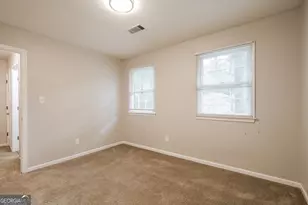 1672 Briarbend Ct, Stone Mountain, GA 30088 - Photo 17