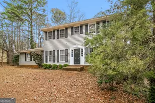 1672 Briarbend Ct, Stone Mountain, GA 30088 - Photo 3