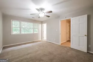 1672 Briarbend Ct, Stone Mountain, GA 30088 - Photo 15