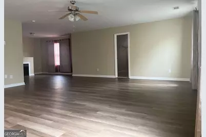 901 Broderick Circle, Warner Robins, GA 31088 - Photo 5