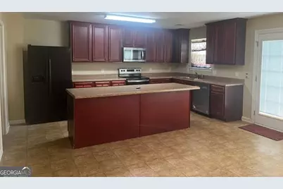 901 Broderick Circle, Warner Robins, GA 31088 - Photo 3