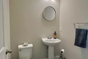 6580 Aria Village Dr, Atlanta, GA 30328 - Photo 17