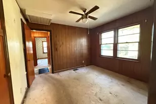 864 Spring Valley Dr, Forest Park, GA 30297 - Photo 17