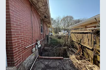 864 Springvalley Drive, Forest Park, GA 30297 - Photo 33