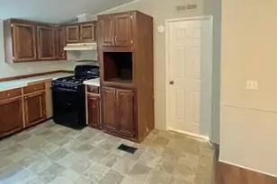 249 Oakleigh Dr, Carrollton, GA 30116 - Photo 7