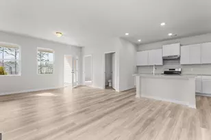 46 Umber Ln, Newnan, GA 30263 - Photo 3