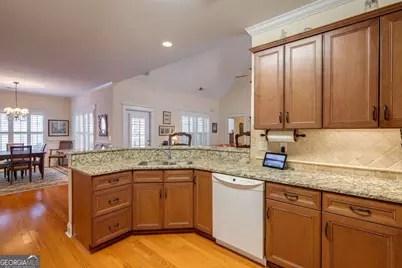 2142 Eisenhower Avenue, Bogart, GA 30622 - Photo 13