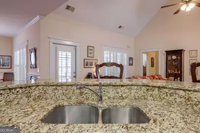 2142 Eisenhower Avenue, Bogart, GA 30622 - Photo 15