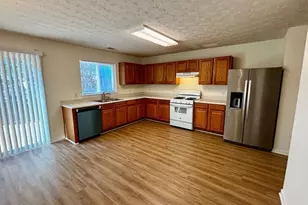 2735 Meadow Trace, Grayson, GA 30017 - Photo 7