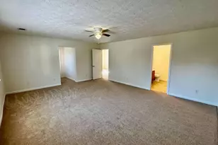 2735 Meadow Trace, Grayson, GA 30017 - Photo 17