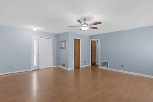 222 Farmbrook Pkwy, Stockbridge, GA 30281 - Photo 5