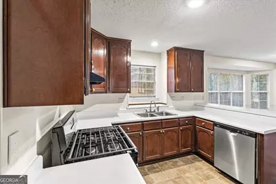 401 Streamview Lane, Stockbridge, GA 30281 - Photo 13