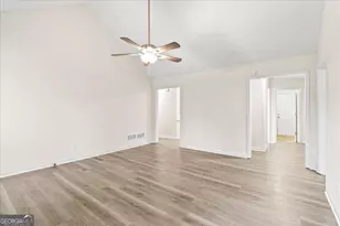 401 Streamview Ln, Stockbridge, GA 30281 - Photo 9