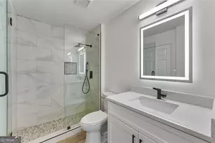 1075 Peachtree Walk, Atlanta, GA 30309 - Photo 15
