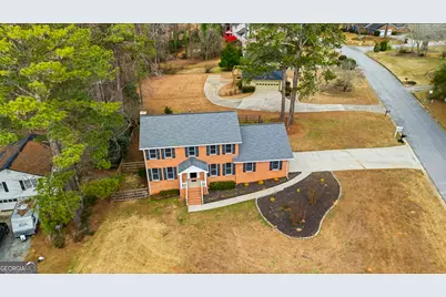 560 Clubhouse Drive SE, Conyers, GA 30094 - Photo 3