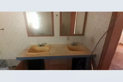 1025 Evergreen Drive, Elberton, GA 30635 - Photo 13