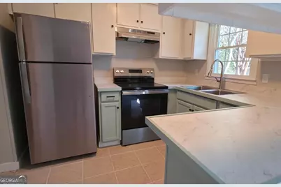 213 Stratford Drive, Warner Robins, GA 31088 - Photo 9