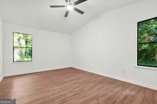 3909 S Creek Ct, Stone Mountain, GA 30083 - Photo 21